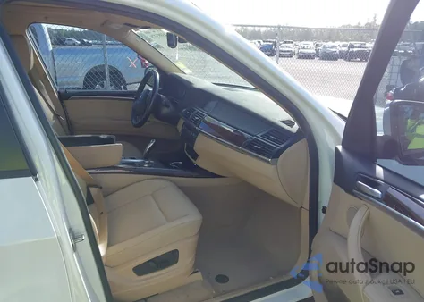 2012 BMW X5 xDrive35I/xDrive35I Premium/xDrive35I Sport Activity z USA, uszkodzony, nr VIN 5UXZV4C53CL990330